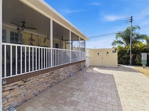3rd image of 812 50TH AVENUE TERRACE W