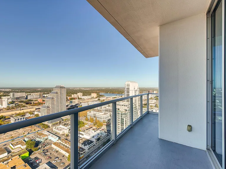 The Vue — Photo 22