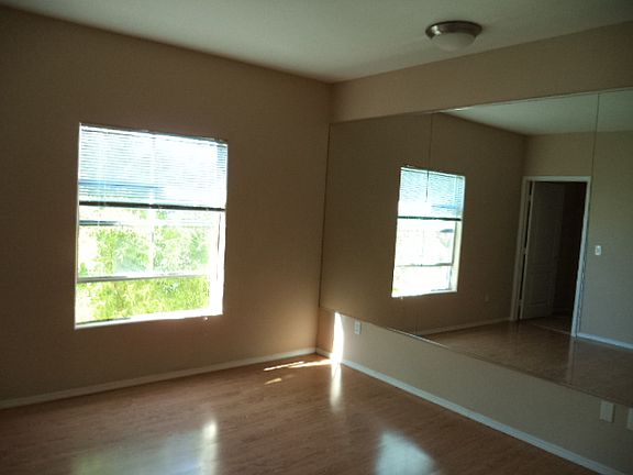3rd image of 6905 Cobre Azul Ave Unit 201