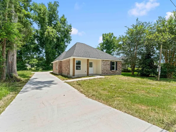 1675 Besson Ln, Sunshine, LA 70780