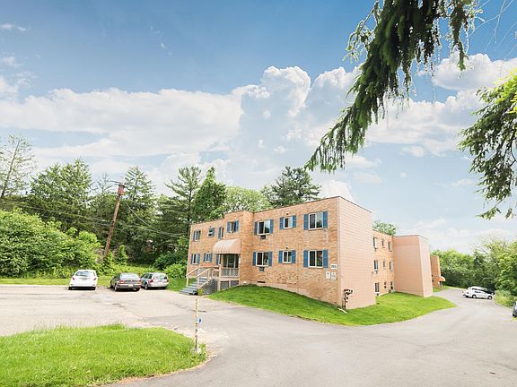 2nd image of 283 Moon Clinton Rd APT 5A