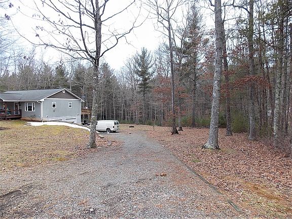 3rd image of 300 Country Woods Dr
