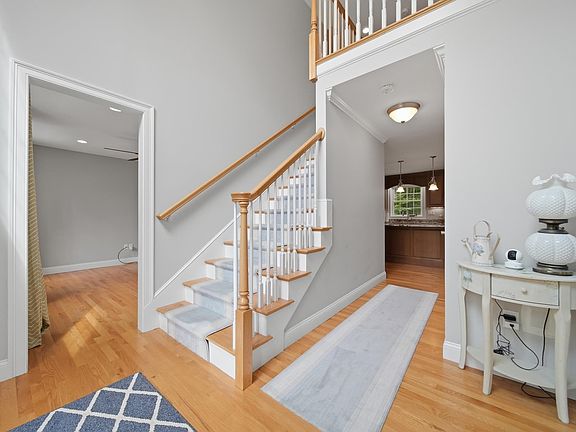 3rd image of 24 Piper Lane