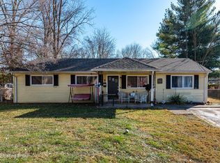 10011 Gandy Rd, Louisville, KY 40272