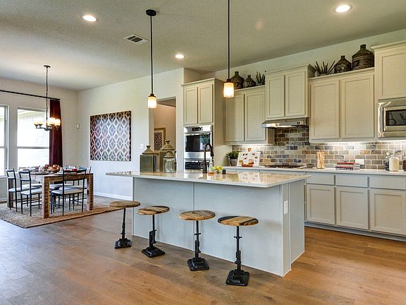 Spacious kitchen and dining area
