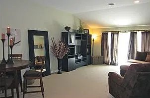 272 Terraplane Dr SE