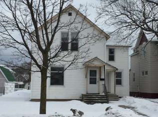 321 S 14th St, Escanaba, MI 49829