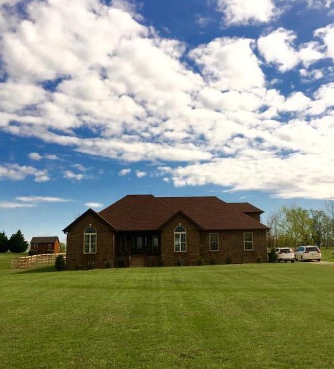 1st image of 530 Thompson Ln