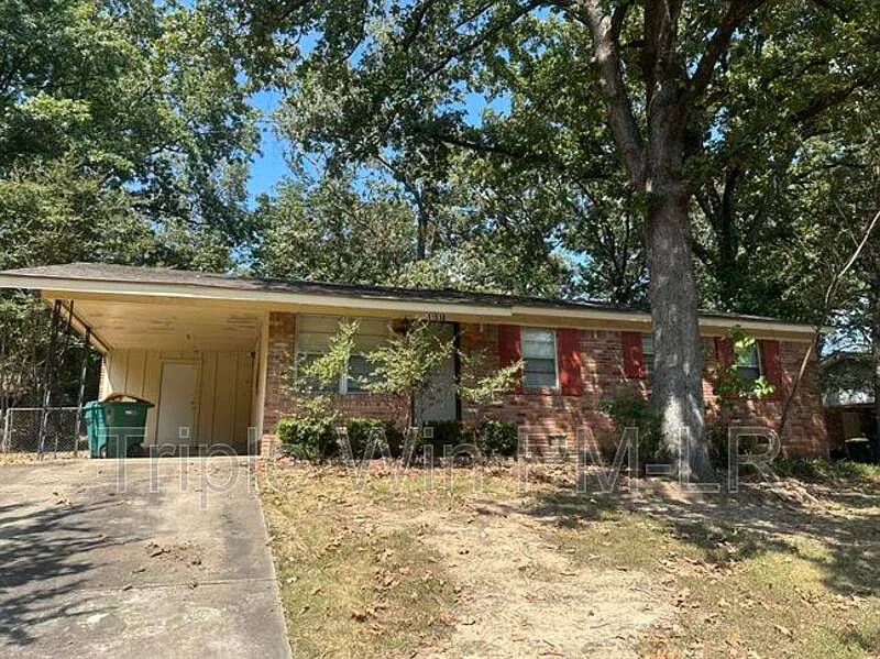 2 bed, 1.5 bath, 1050 sqft, $1,475 — Photo 1