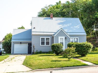 715 W Maple St, Sturgeon Bay, WI, 54235