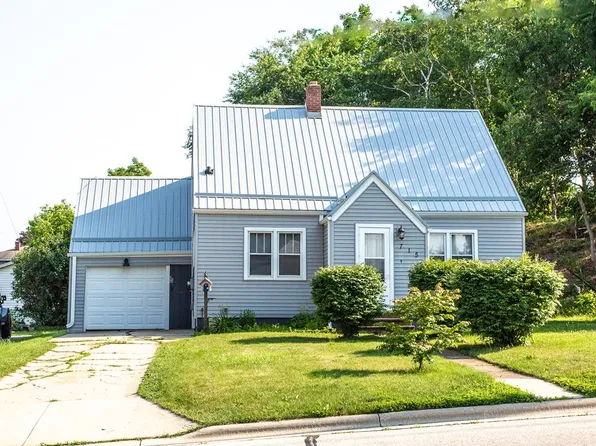 715 W Maple St, Sturgeon Bay, WI 54235