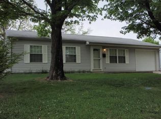 3216 Wild Rose Dr, Mount Vernon, IL 62864
