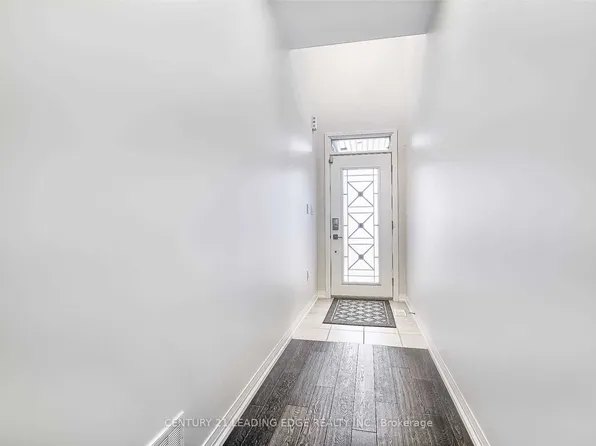 113 Greenwich Ave, Hamilton, ON L8J 0L6