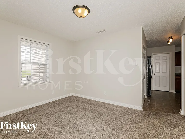1443 Dowell St — Photo 4