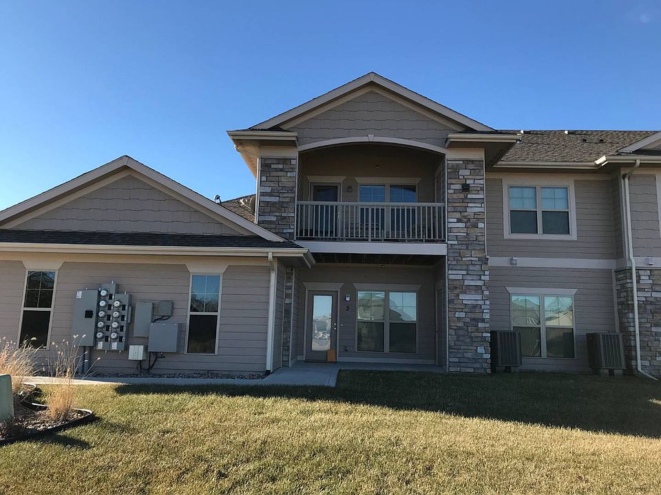 2nd image of 2503 NE Oak Dr Unit 3