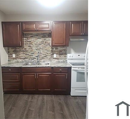 2nd image of 14929 Mark Twain St