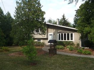 2S581 Center Ave, Warrenville, IL 60555