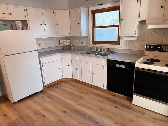 4th image of 4017 47th St