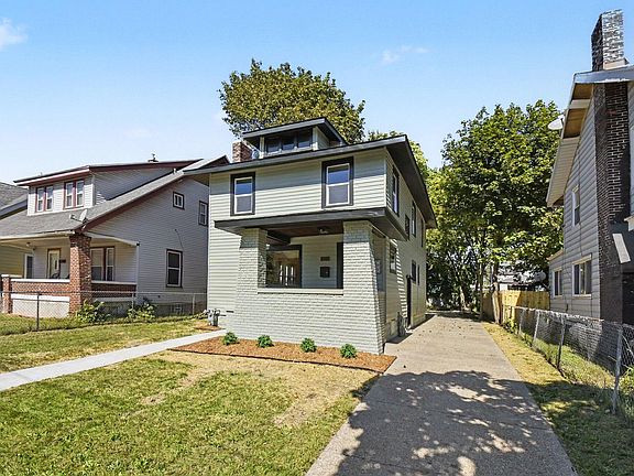 2nd image of 1131 Prince St SE
