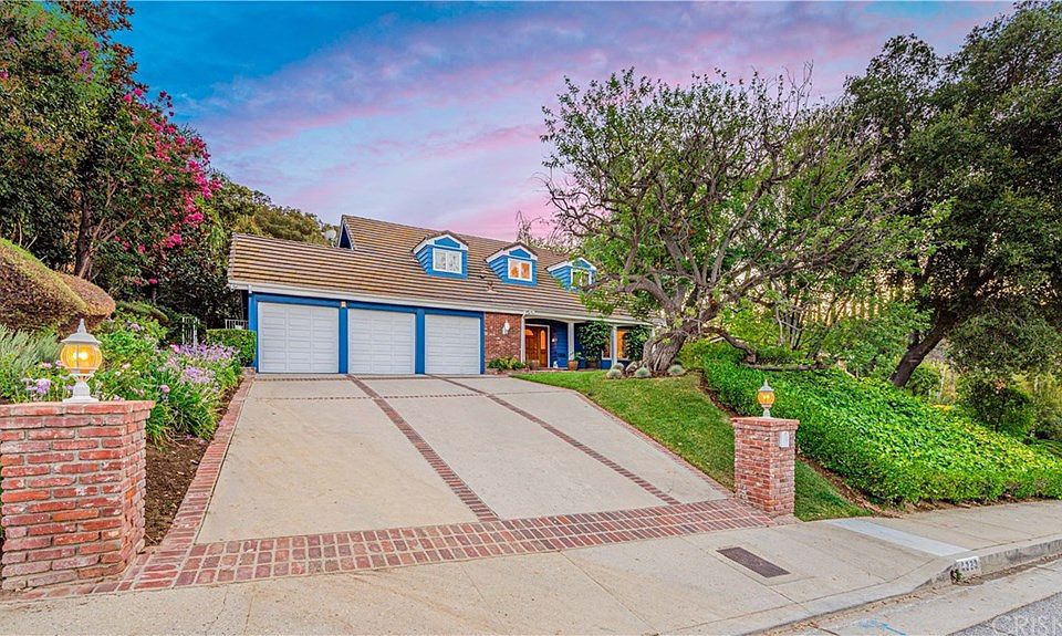 1st image of 4320 Cezanne Ave
