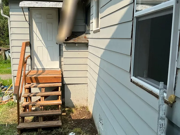272 Avis St — Photo 6