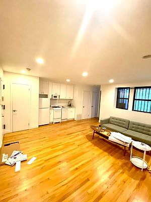 4th image of 282 W End Ave #1RR