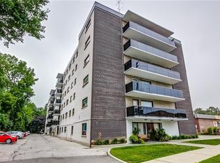 2411 New St #608, Burlington, ON L7R1K2