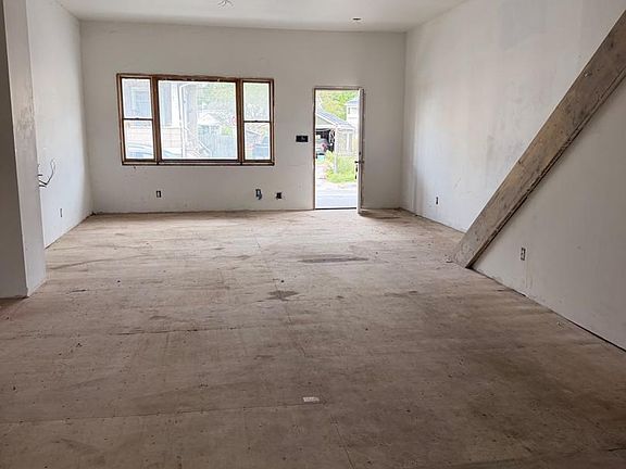 3rd image of 23 S Spring St