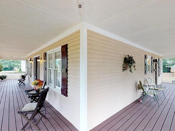 5th image of 311 Bayleaf Dr