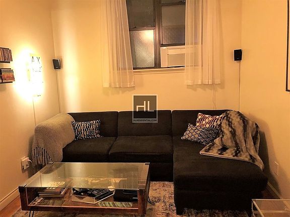 2nd image of 396 Tompkins Ave APT 1B