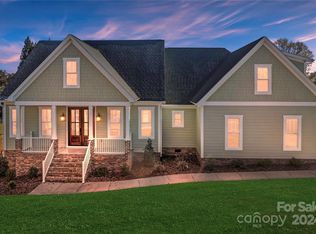 113 Spring Forest Dr, Shelby, NC 28152