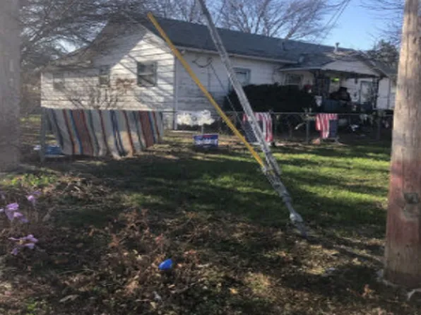 349 S 1st St, Lincoln, NE 68508