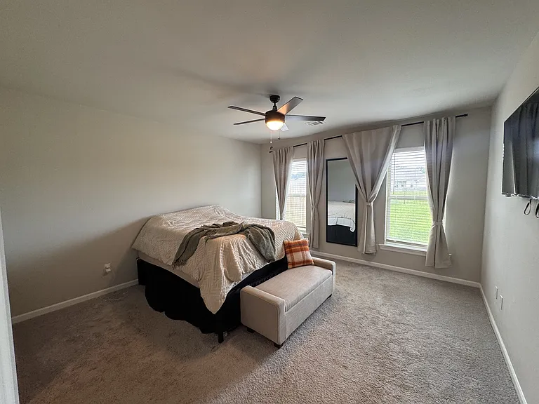 11609 Water View Ave — Photo 5