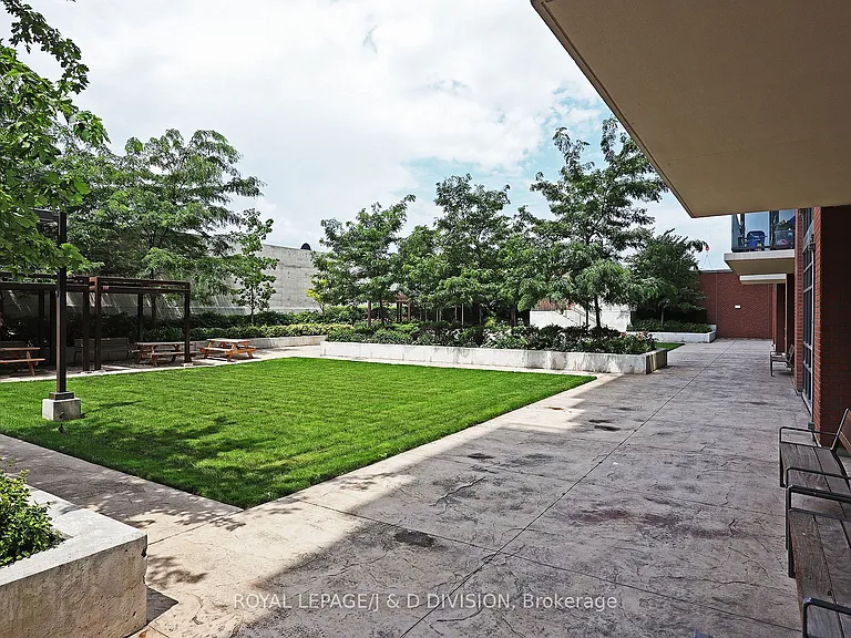 1420 Dupont St #710 — Photo 14