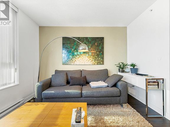 2nd image of 1438 Richards St #2607