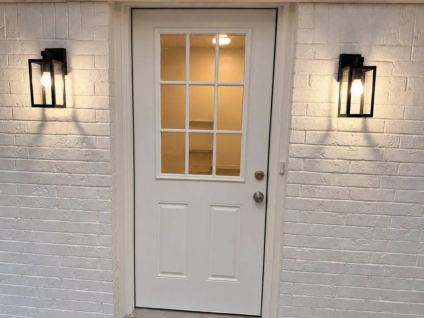 3 bed, 2.0 bath, 1400 sqft, $1,600 — Photo 3