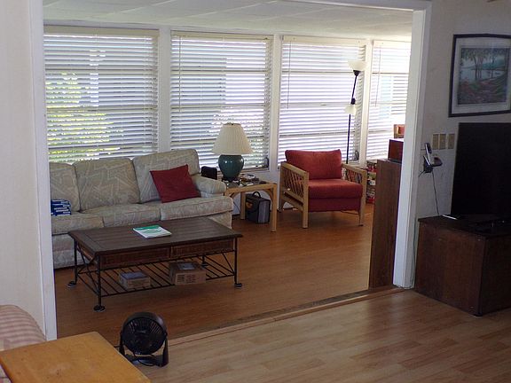 5th image of 1004 Ginger Ln