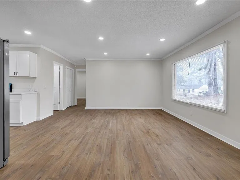 2060 Baker Rd NW — Photo 3
