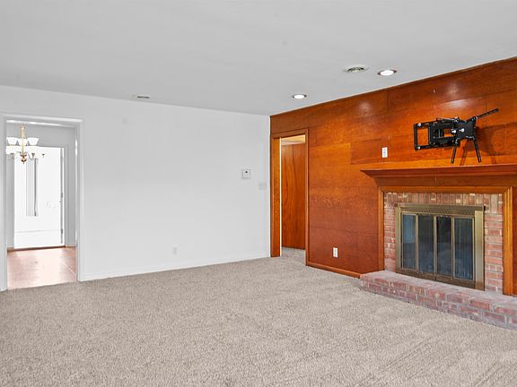 5th image of 1222 Kay Ave
