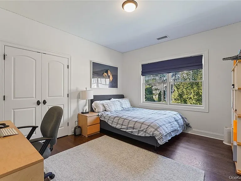81 Spier Rd — Photo 16