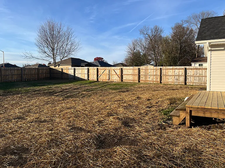 871 S Jester Ave — Photo 3