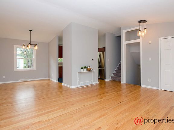 Living Room / Dining Room