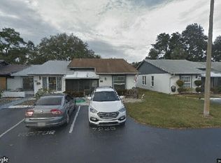 7225 Parkside Villas Dr N, Saint Petersburg, FL 33709