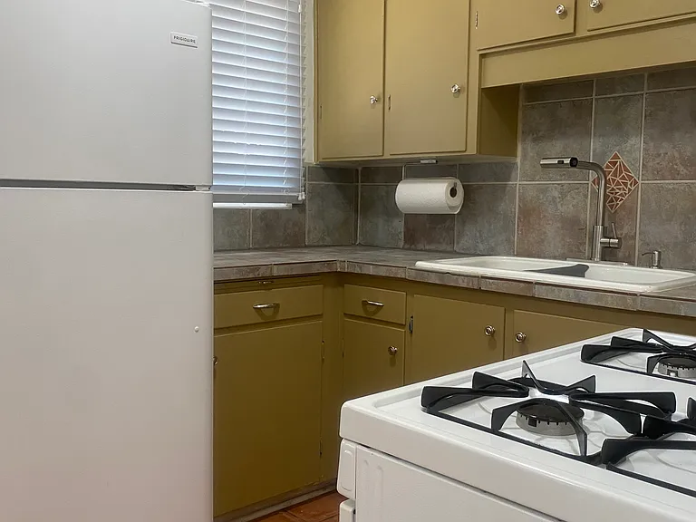 1213 Girard Blvd SE #A — Photo 15