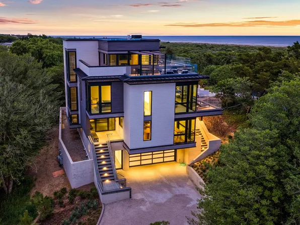 5499 Dune Dr, Avalon, NJ 08202