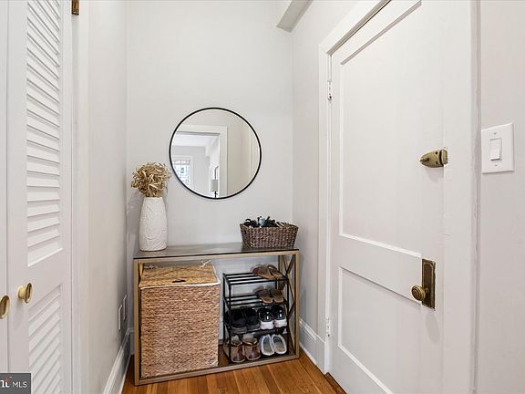 3rd image of 3026 Porter St NW #202