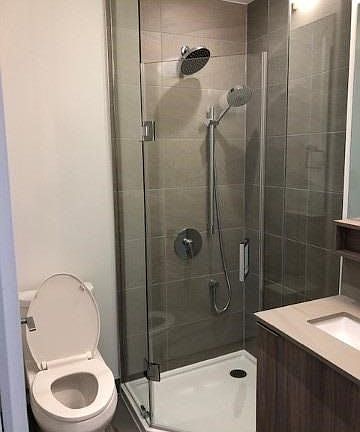 3rd image of 950 Portage Pkwy #1715