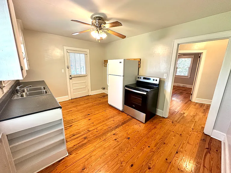 108 Merrilat Ave — Photo 5