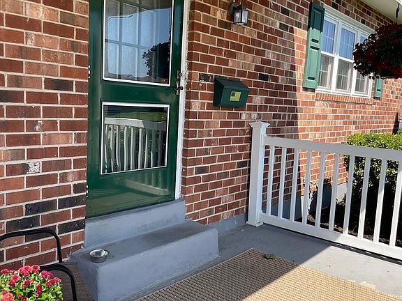 3rd image of 1909 Elder Ave