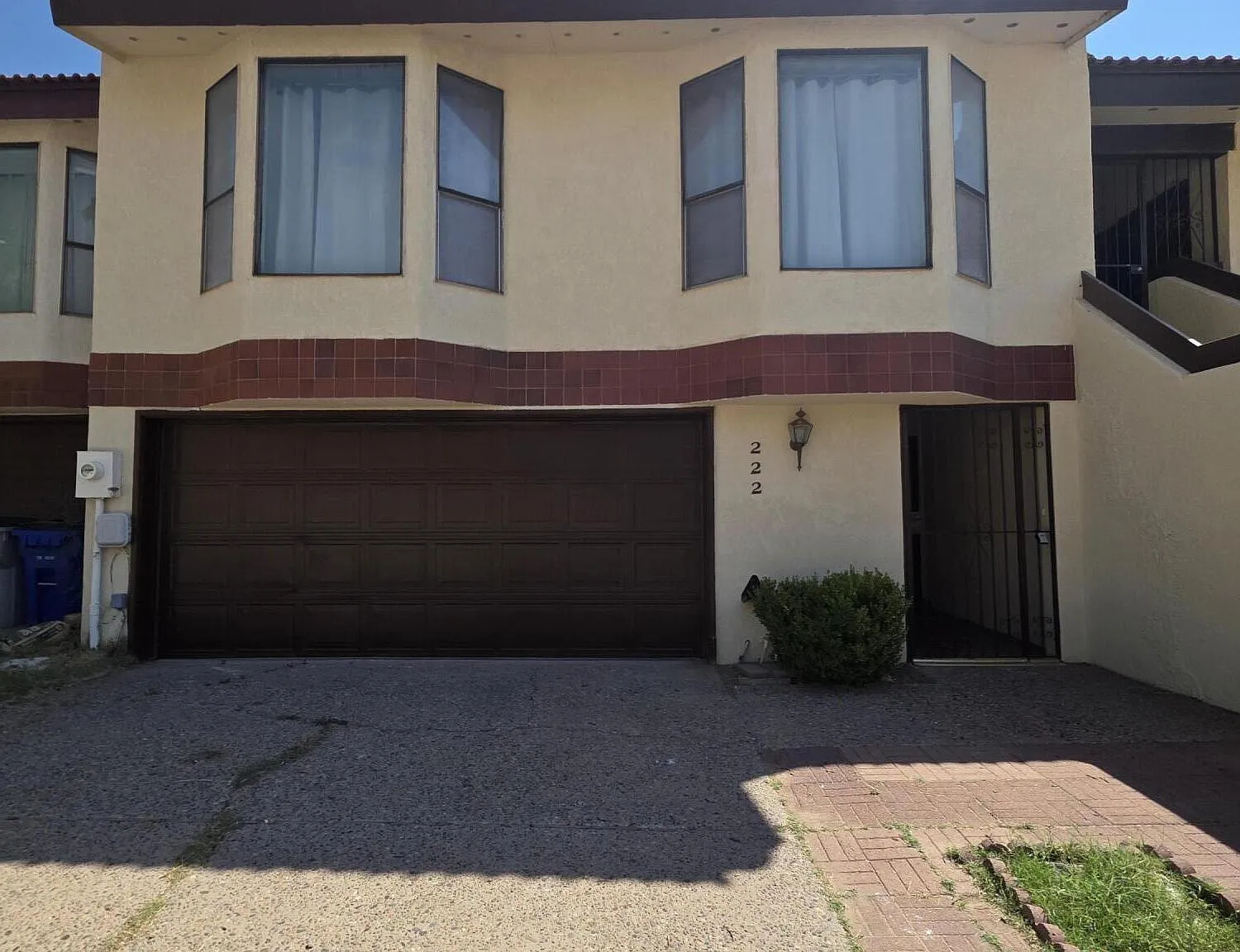 3 bed, 2.0 bath, 1368 sqft, $1,800 — Photo 1